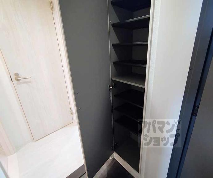 【ＣＲＥＳＴ　ＴＡＰＰ京都丹波口Ⅱ】間取