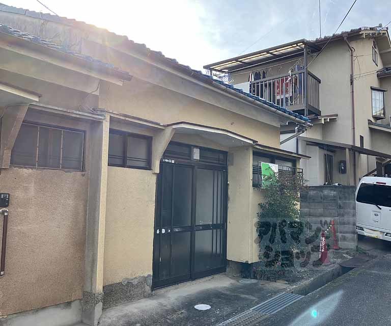 寺戸町中村垣内貸家