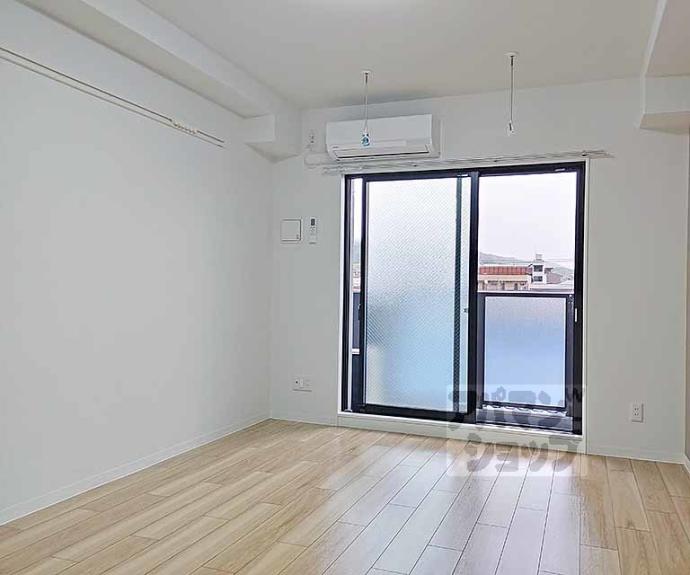 【ＢｕｒｉｌｌｉａＣｏｕｒｔ龍谷大前】間取