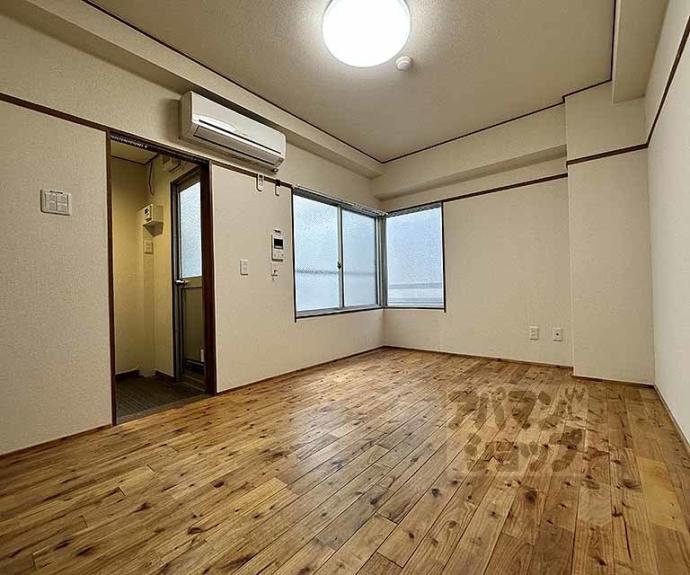 【二条グランドハイツ】間取
