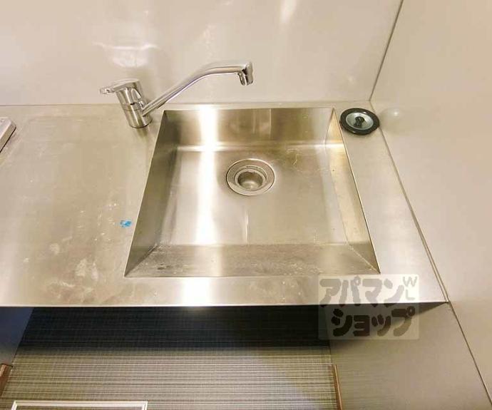 【二条グランドハイツ】間取