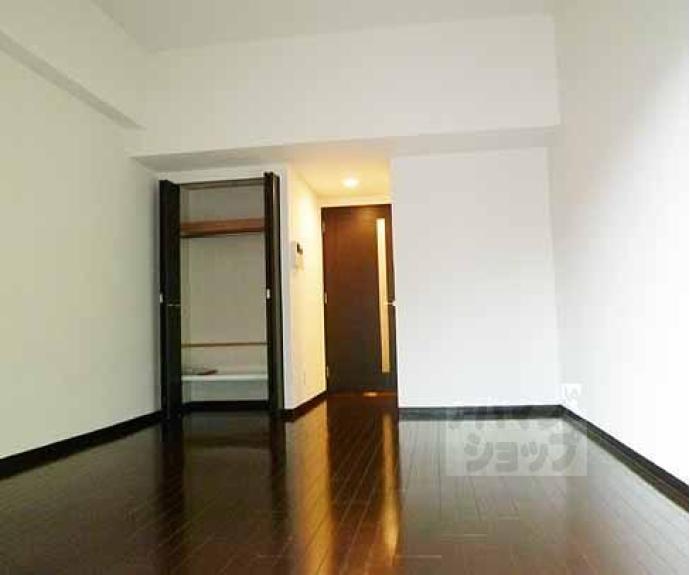 【ライジングコート京都西院フロンティアⅡ】間取