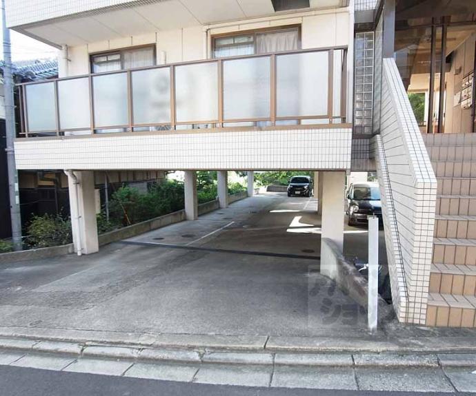 【リバーサイド５８】間取