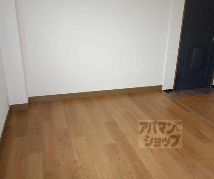 【ｋｏｚｙ６番館】間取