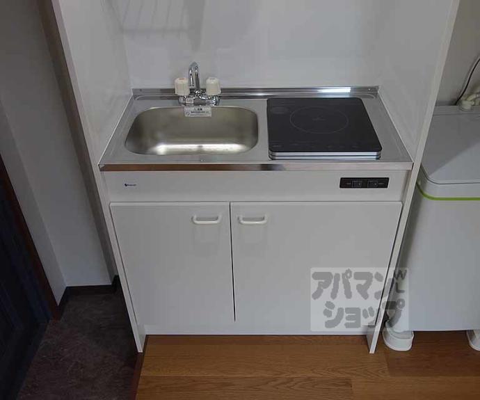 【ｋｏｚｙ６番館】間取