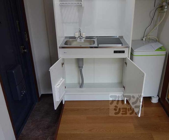 【ｋｏｚｙ６番館】間取