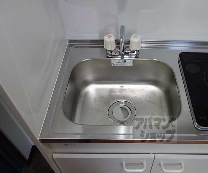 【ｋｏｚｙ６番館】間取