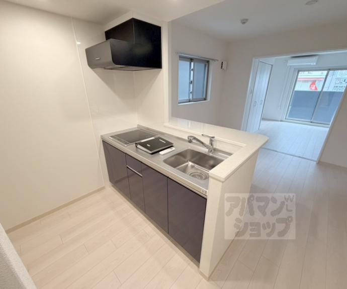 【円町レジデンスＷＥＳＴ】間取