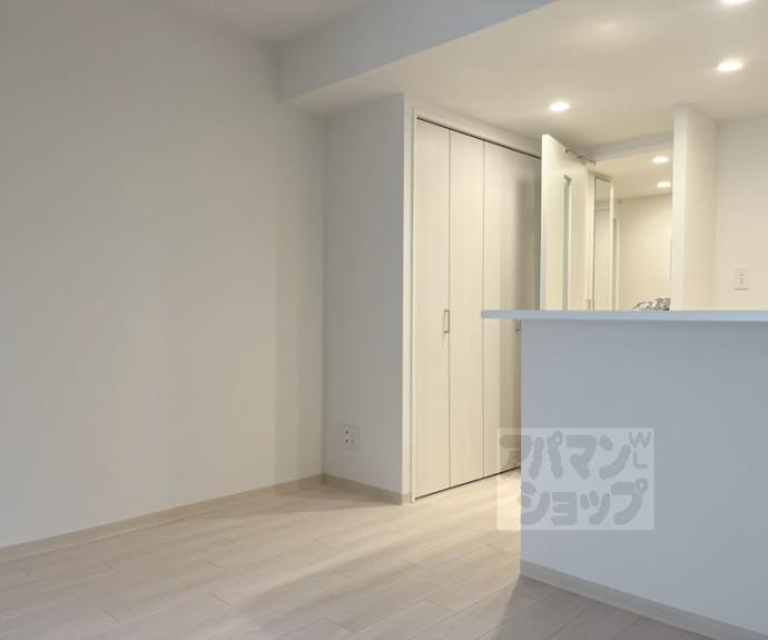 【円町レジデンスＷＥＳＴ】間取