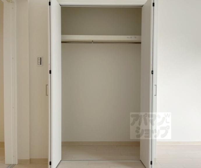 【円町レジデンスＷＥＳＴ】間取