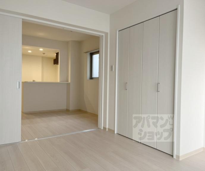 【円町レジデンスＷＥＳＴ】間取