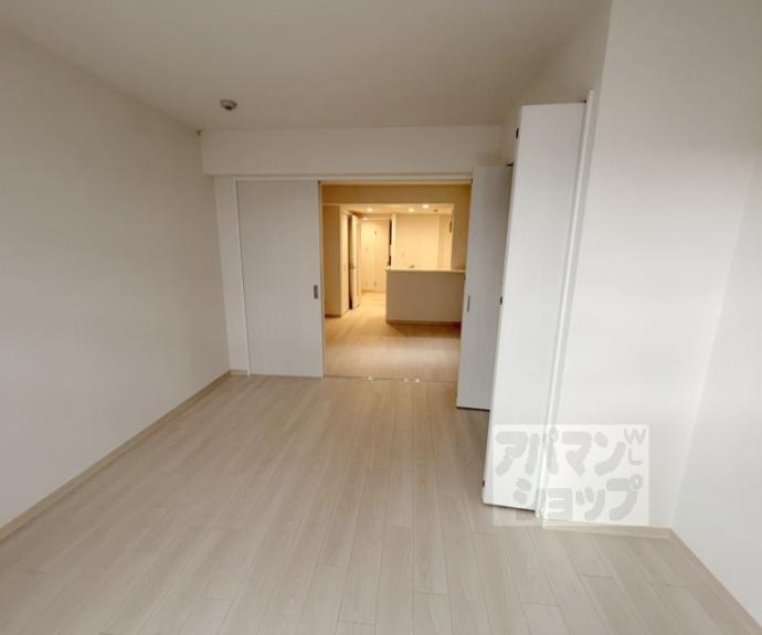 【円町レジデンスＷＥＳＴ】間取