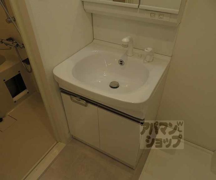 【ソルテラス京都西院　ＳＴＡＴＩＯＮ　ＳＩＤＥ】間取