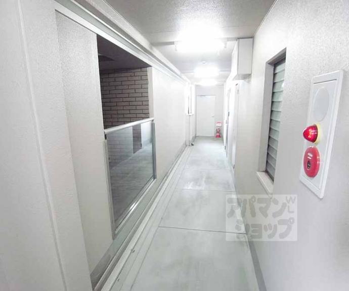 【Ｔｗｉｎ＇ｓ　Ｓｑｕａｒｅ　Ｅａｓｔ】間取