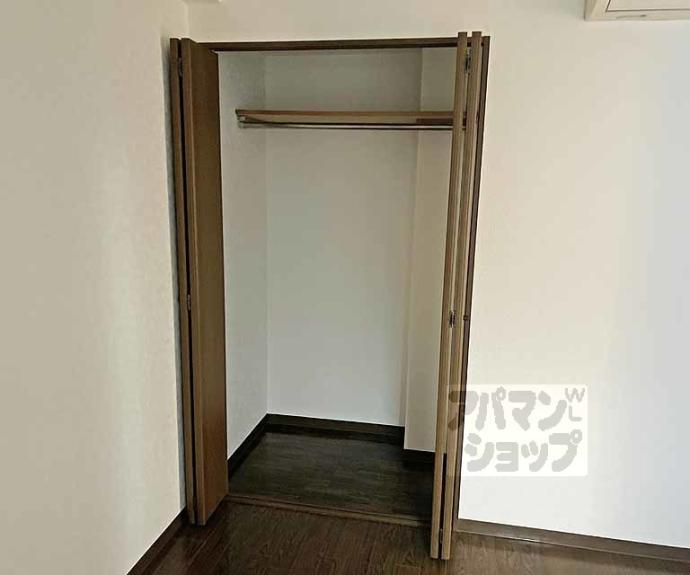 【Ｔｗｉｎ＇ｓ　Ｓｑｕａｒｅ　Ｅａｓｔ】間取