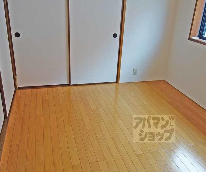 【シェモア１９】間取