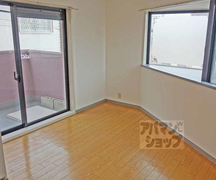 【シェモア１９】間取