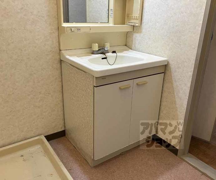 【シャトー小西】間取