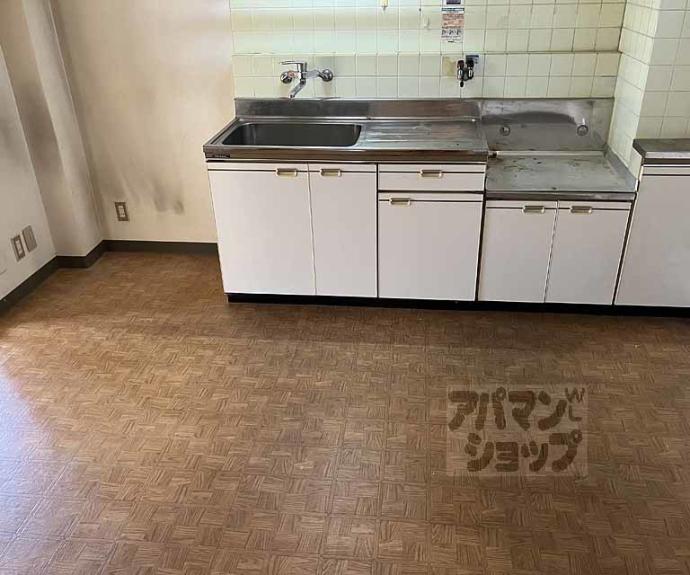 【シャトー小西】間取