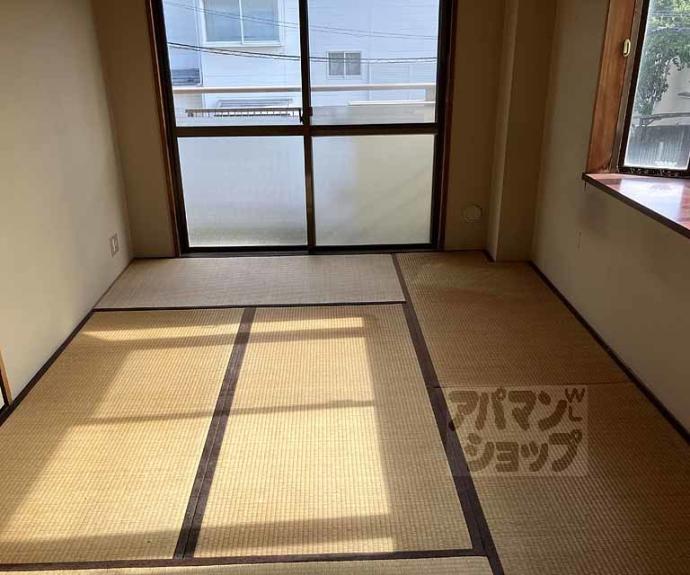 【シャトー小西】間取