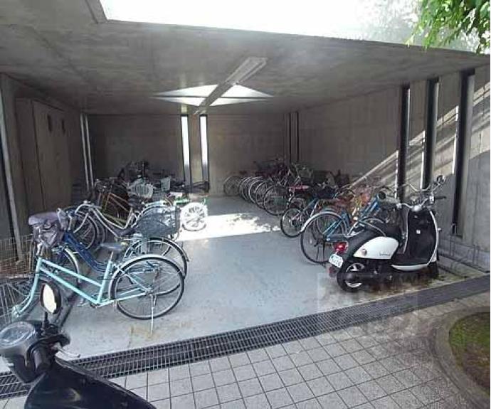 【カーサＩＫＵＳＨＩＭＡ】間取