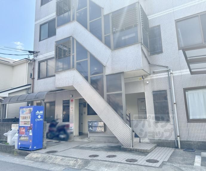 【ロイヤルメゾン長岡京】間取