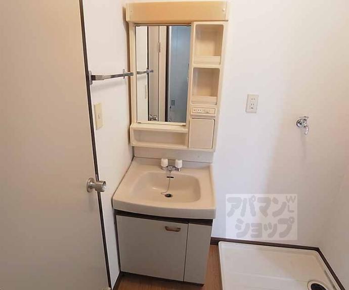 【スリーゼ西向日】間取