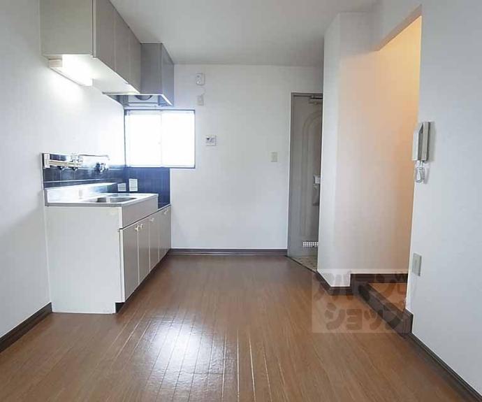 【スリーゼ西向日】間取