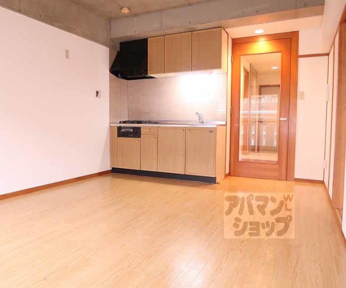 【Ｎ・Ｙ　ＦＬＡＴ】間取