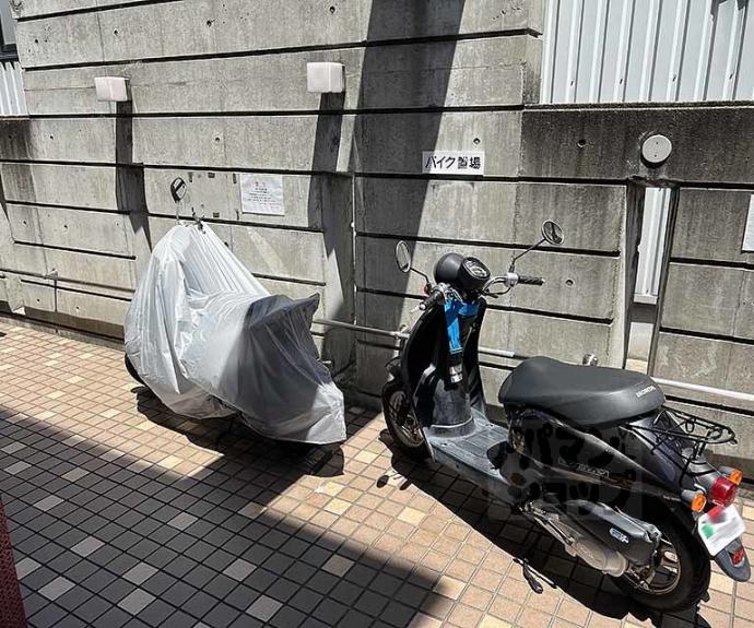 【ファミーユ桂】間取