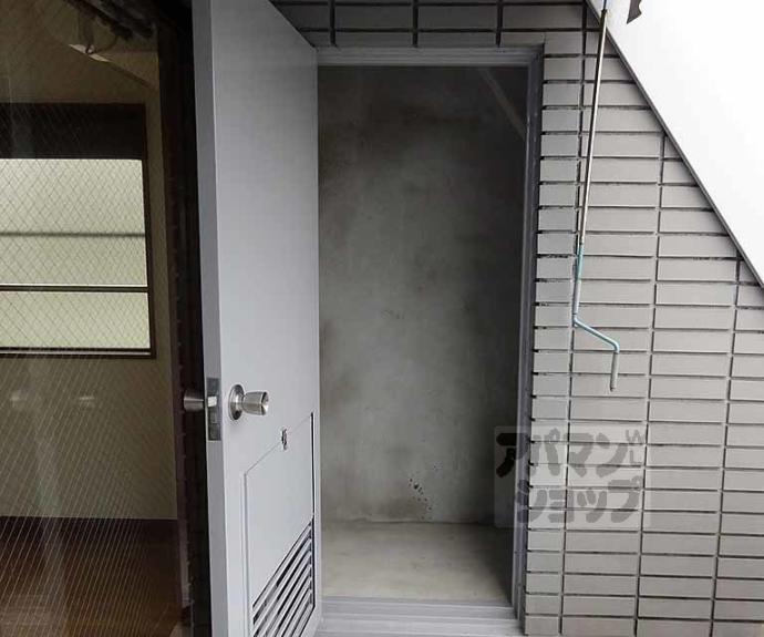 【ロイヤルテラス佳欧留】間取