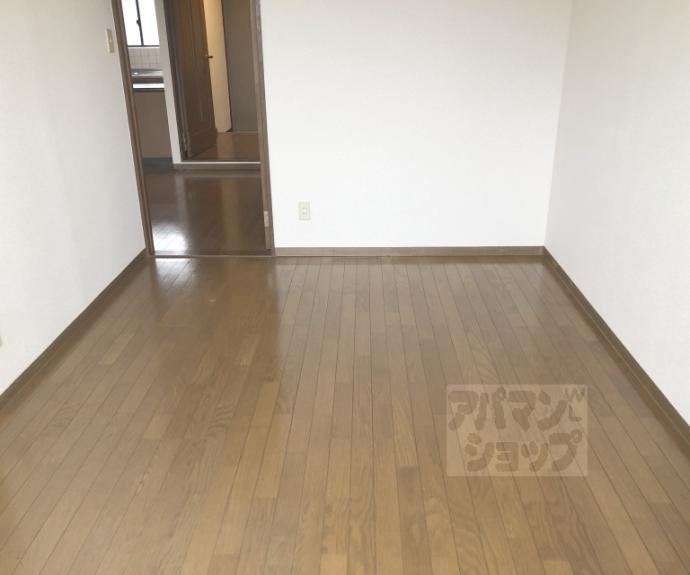 【クレセント・オークス】間取