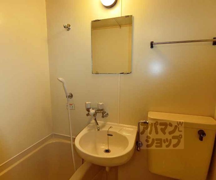 【ダイユウレストハウス】間取