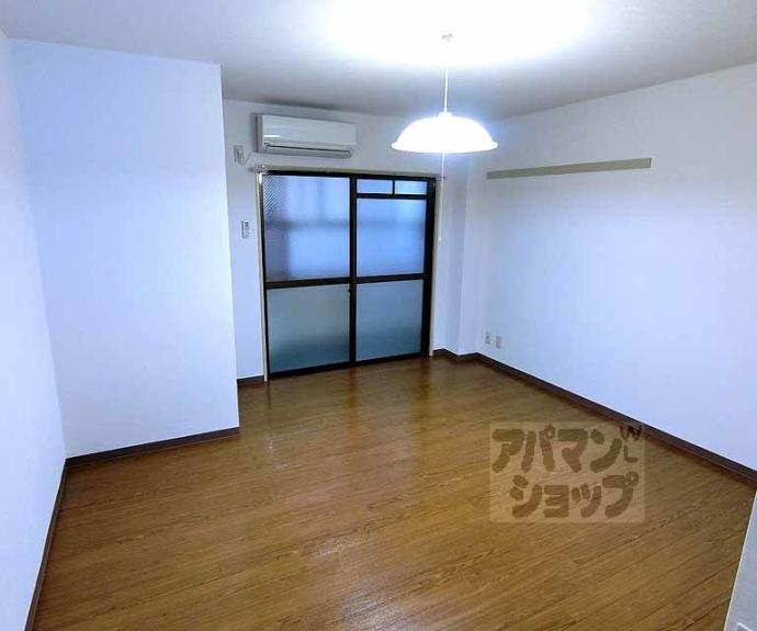 【アーバンアレイ】間取