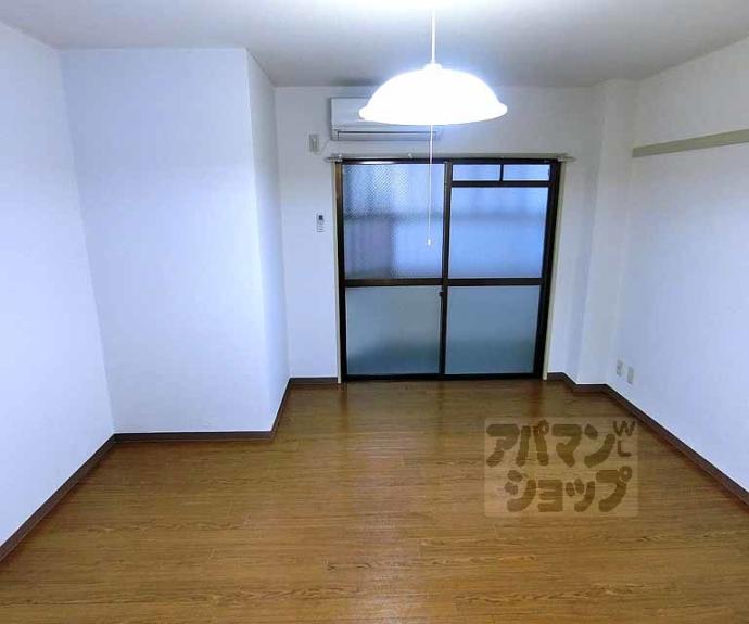 【アーバンアレイ】間取