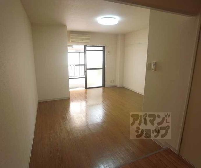 【アーバンアレイ】間取