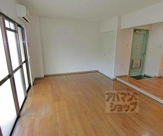 【アーバンアレイ】間取