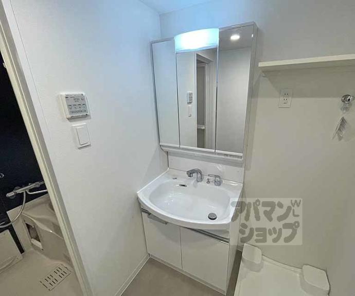 【ソルテラスＫＹＯＴＯ西大路　瑠】間取