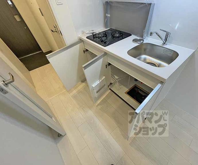 【ソルテラスＫＹＯＴＯ西大路　瑠】間取