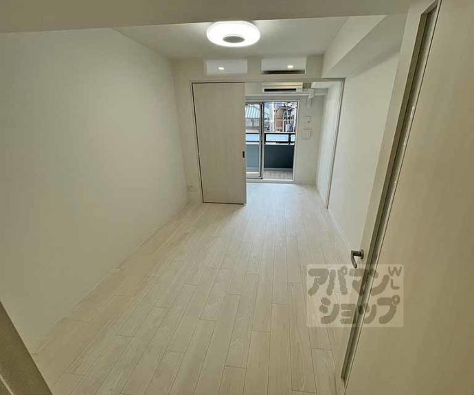 【ソルテラスＫＹＯＴＯ西大路　瑠】間取