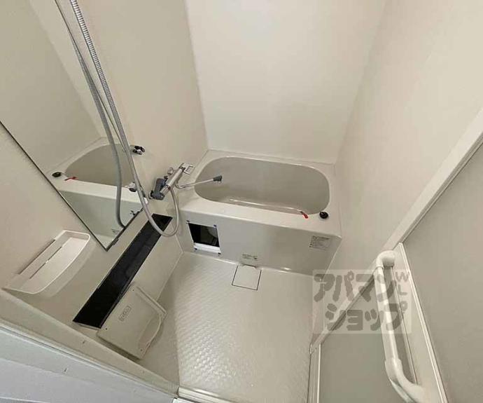 【ソルテラスＫＹＯＴＯ西大路　瑠】間取