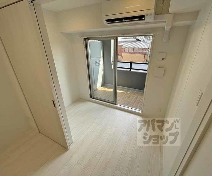 【ソルテラスＫＹＯＴＯ西大路　瑠】間取