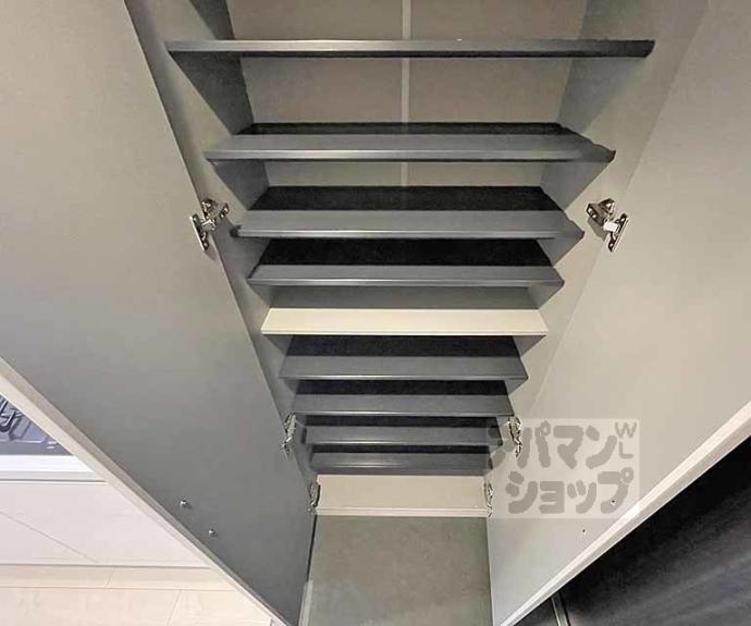 【ソルテラスＫＹＯＴＯ西大路　瑠】間取