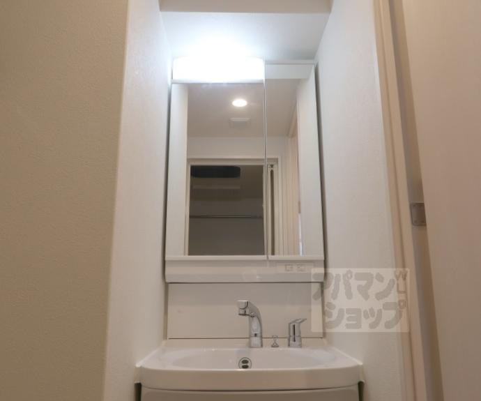 【ソルテラスＫＹＯＴＯ西大路　瑠】間取