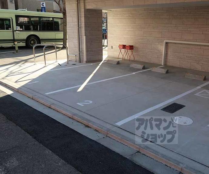 【ソルテラスＫＹＯＴＯ西大路　瑠】間取