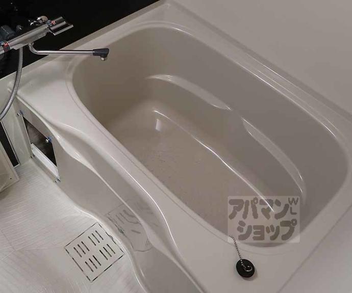 【ソルテラスＫＹＯＴＯ西大路　瑠】間取