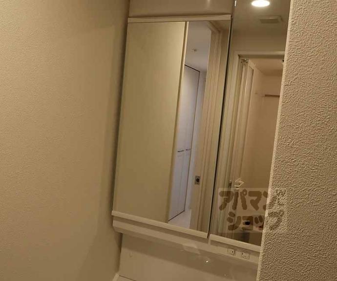 【ソルテラスＫＹＯＴＯ西大路　瑠】間取