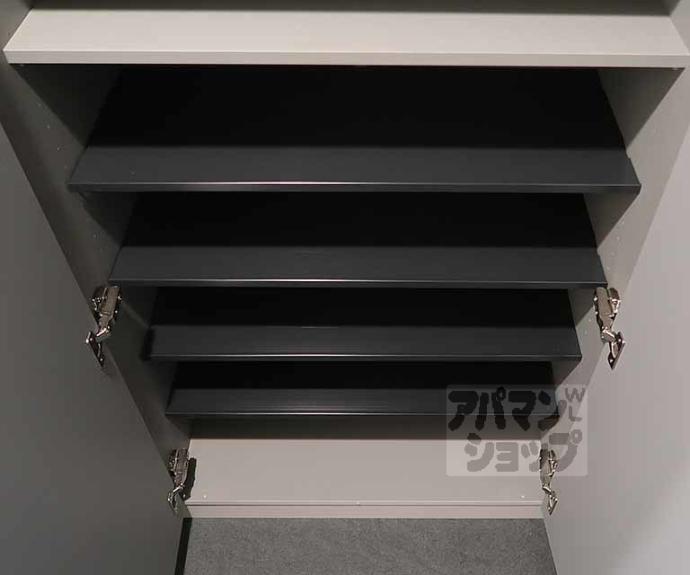 【ソルテラスＫＹＯＴＯ西大路　瑠】間取