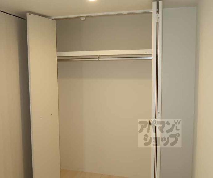 【ソルテラスＫＹＯＴＯ西大路　瑠】間取