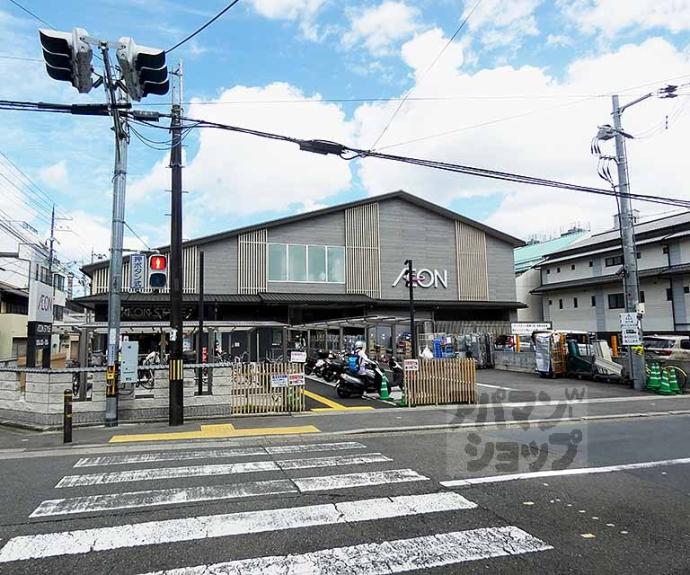 【西陣　町家エリアの路地にある京町家（石薬師町）】